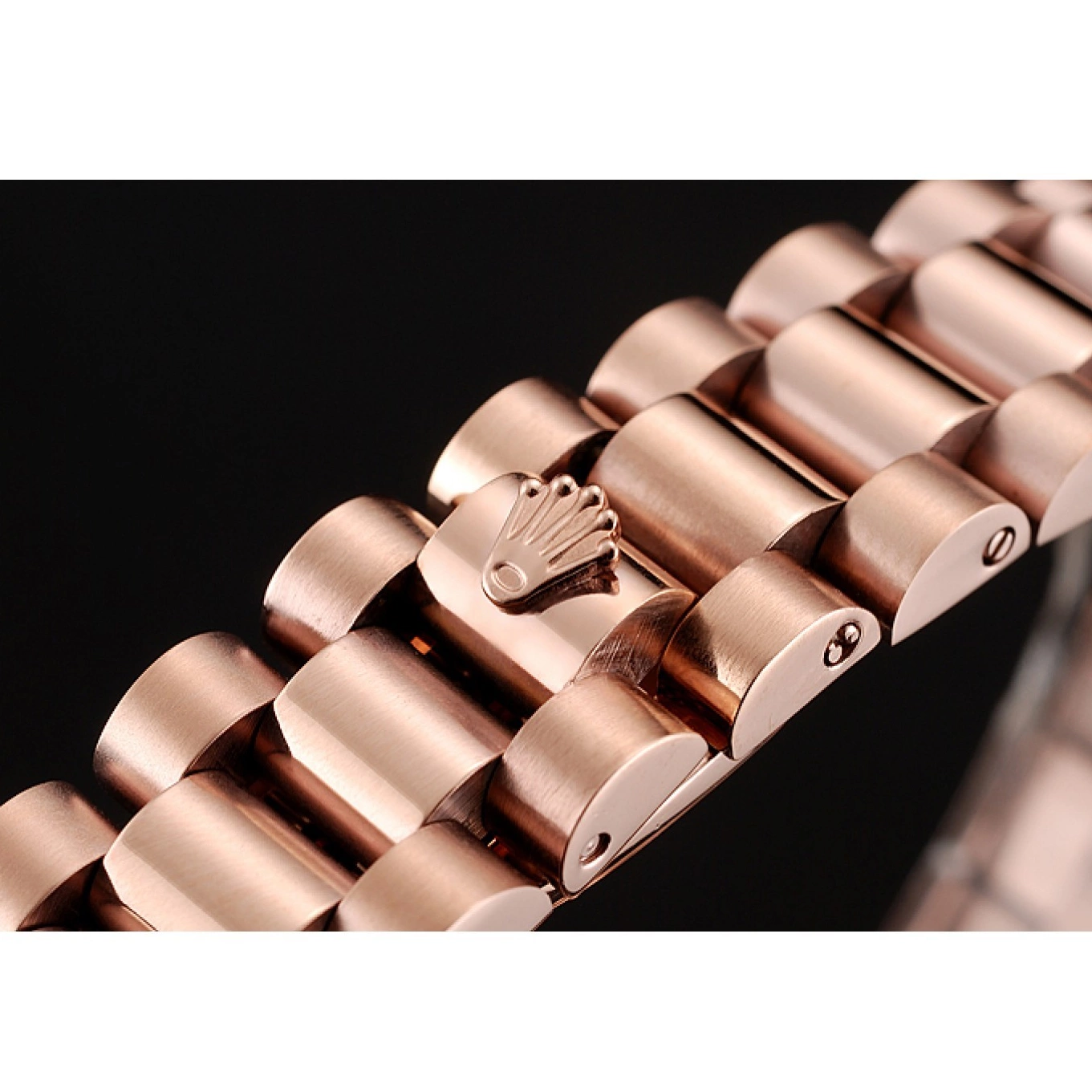 Aaa replica watch Case DateJust Swiss 1453977 Diamond Gold Gold Bracelet Rolex Dial Rose Rose 0724
